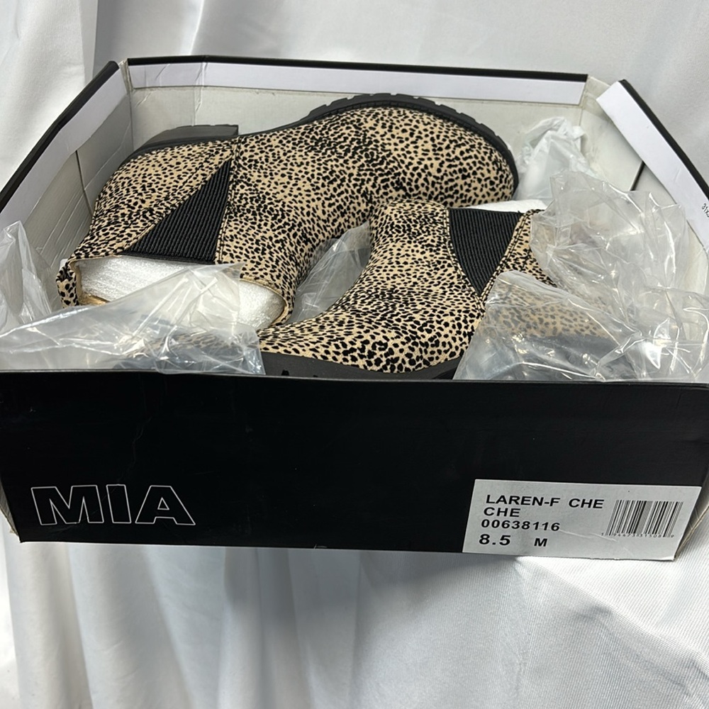 MIA Leopard Print Ankle Booties in Tan and Black - Picture 13 of 14